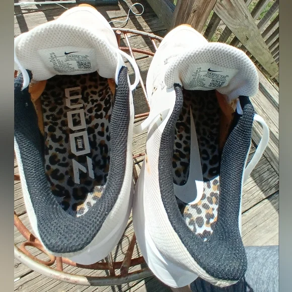 Nike Winflo 8 Premium White Leopard Women's Shoes - Picture 4 of 14